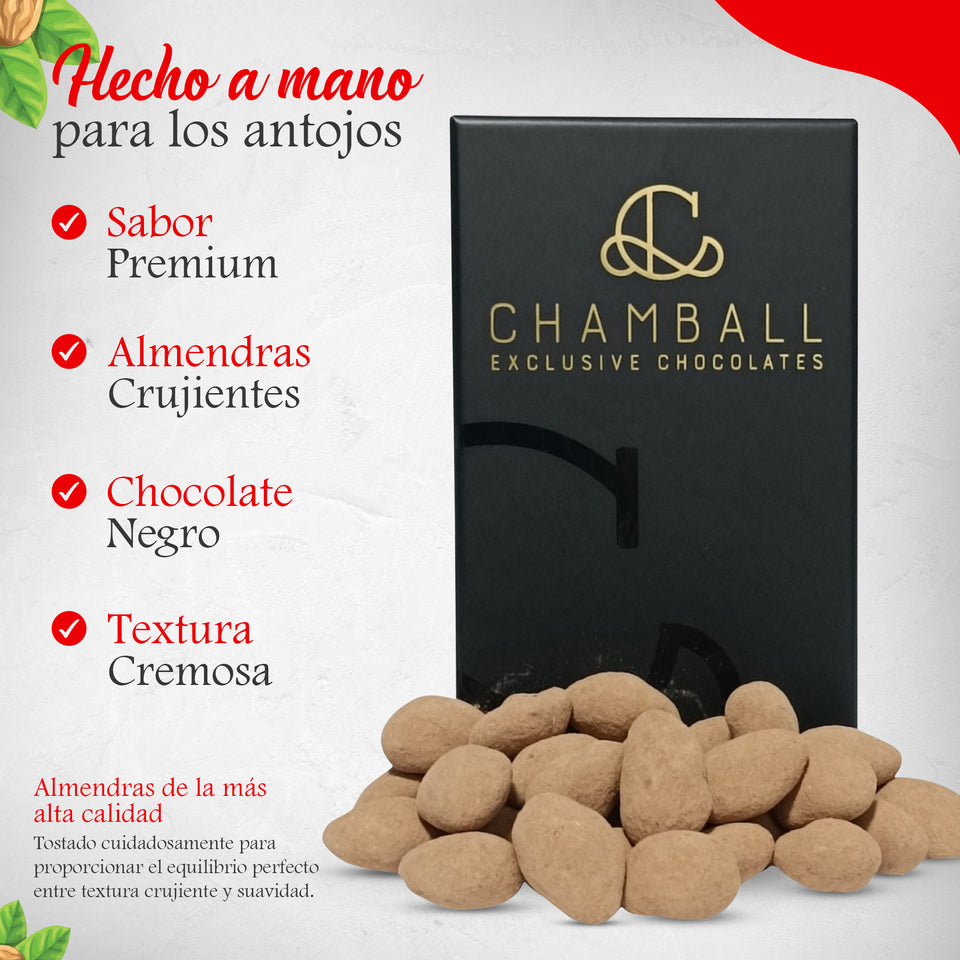 Almendras garrapiñadas con chocolate negro y polvo de cacao